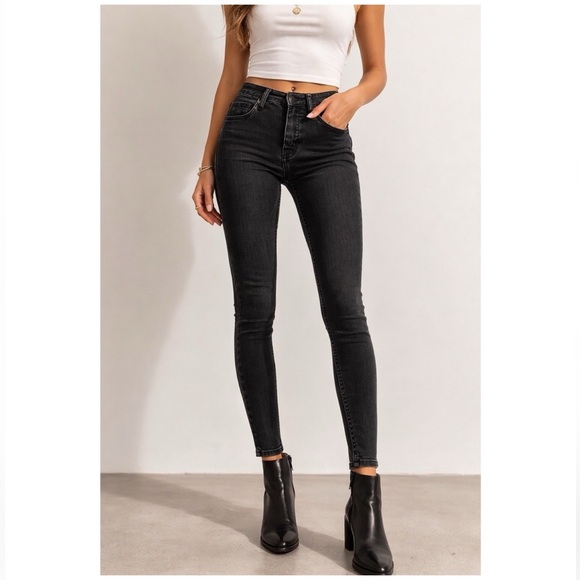 Hollister Denim - Hollister Black High Rise Supper Skinny Jeans